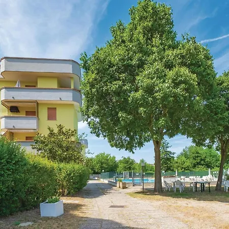 Ginestrino 11a Apartment *